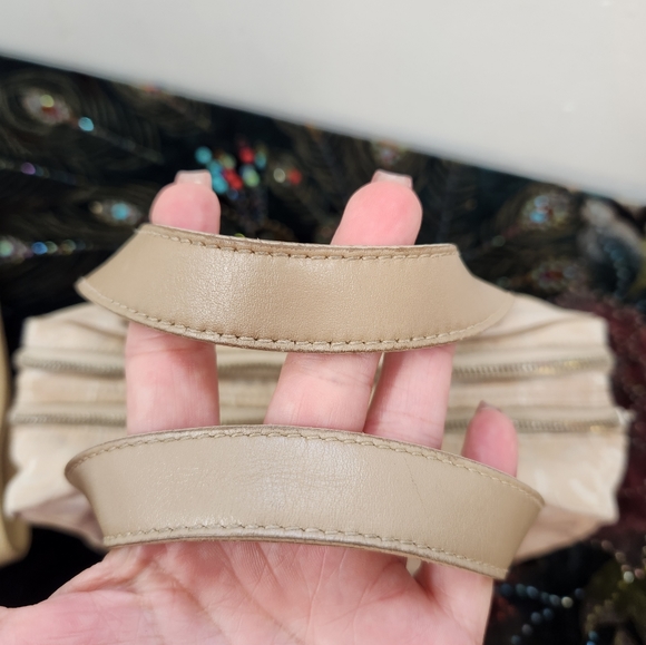 Chanel Bag - Picture 3 of 12